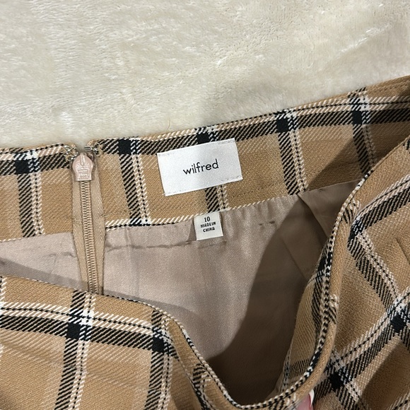 Brand new Wilfred Plaid Mini (NWT) - Picture 2 of 5